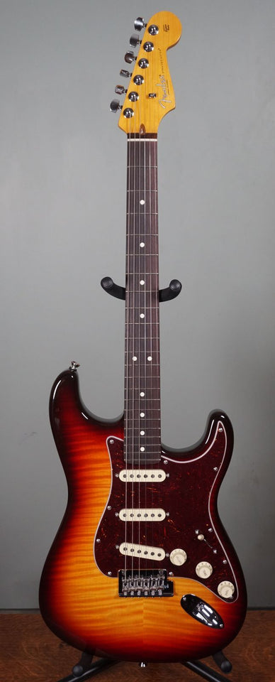 Fender 70th Anniversary American Professional II Stratocaster, Rosewood Fingerboard, Comet Burst w/ Deluxe Molded HSC