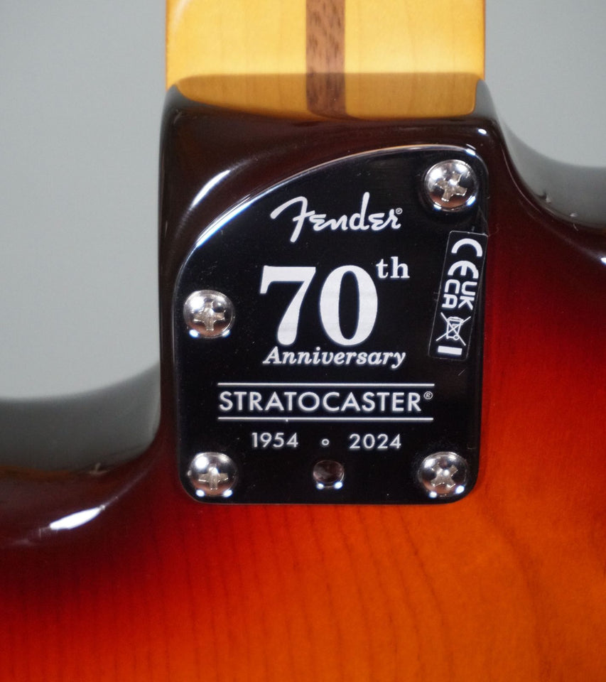 Fender 70th Anniversary American Professional II Stratocaster, Rosewood Fingerboard, Comet Burst w/ Deluxe Molded HSC