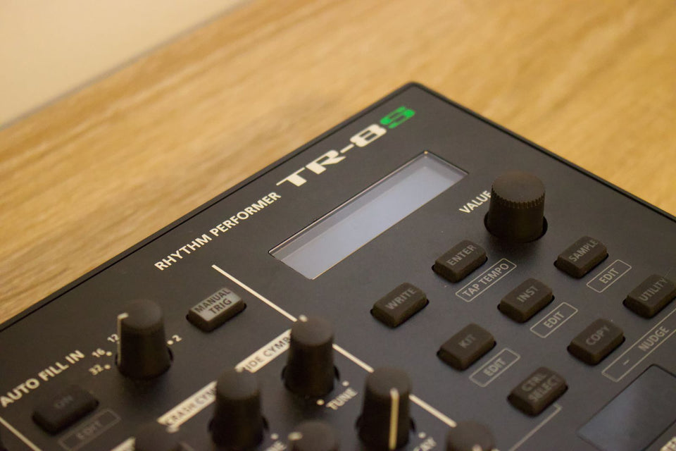 Roland TR-8S AIRA Rhythm Performer with Sample Playback 2018 - Present - Black