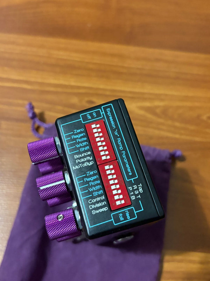 Chase Bliss Audio Spectre Analog Flanger 2015 - 2016 - Purple Knob