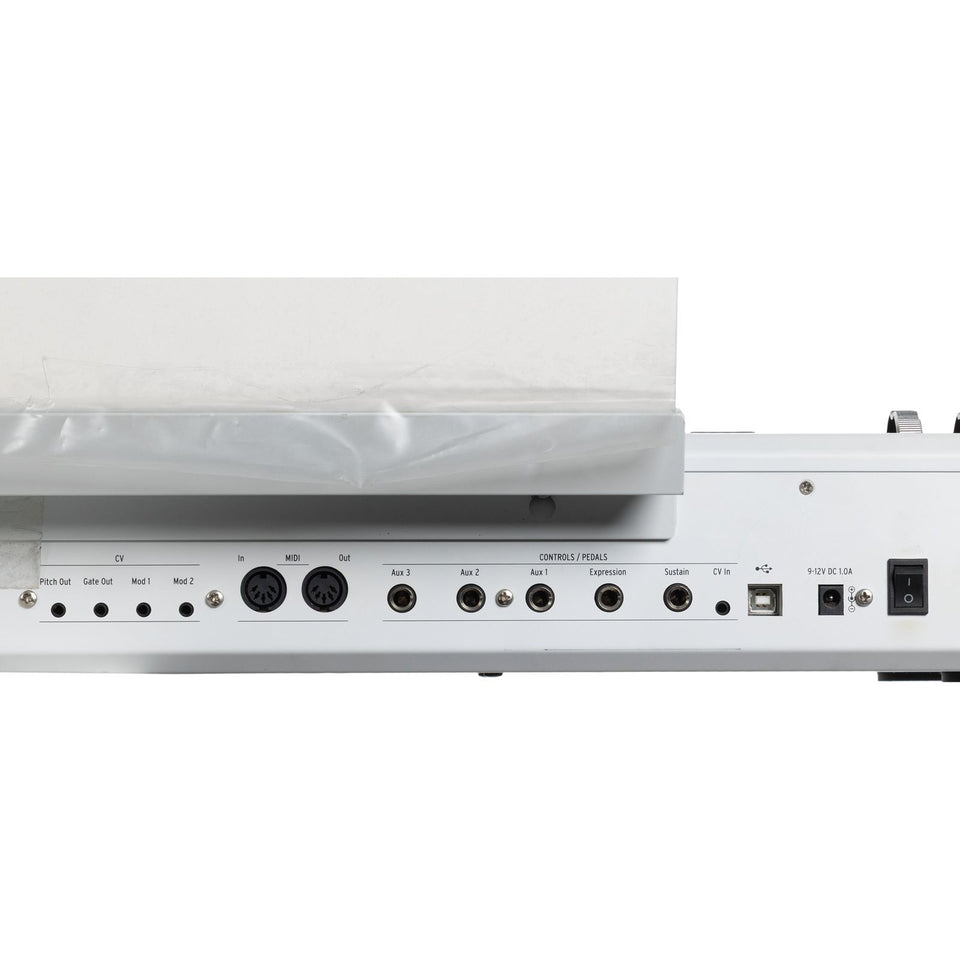 Arturia KeyLab 88 MkII Hammer-Action MIDI Controller - White