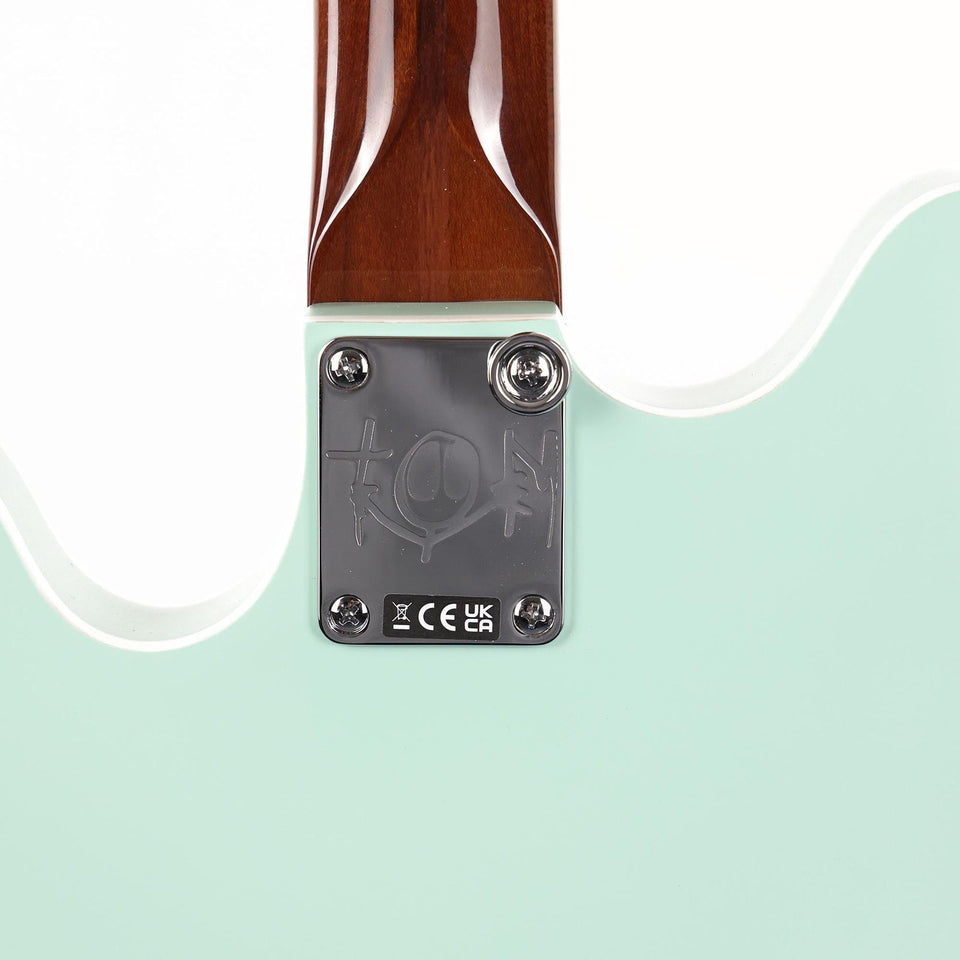 Fender Tom DeLonge Starcaster Satin Surf Green 2024