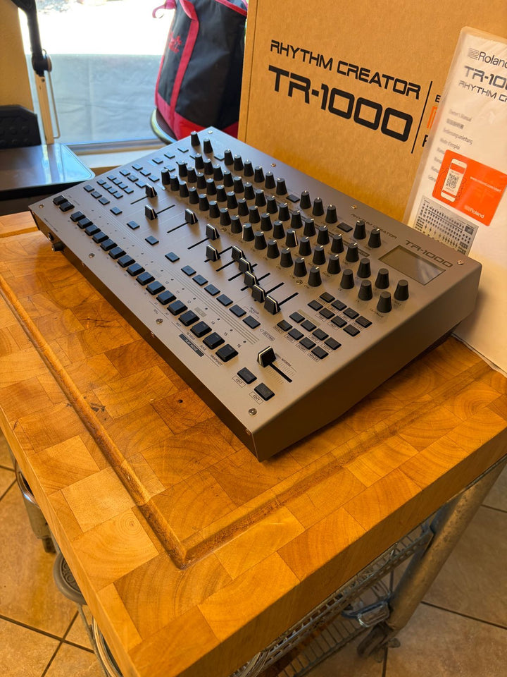 Roland TR-1000 Rhythm Creator 2025 - Present - Silver - MINT