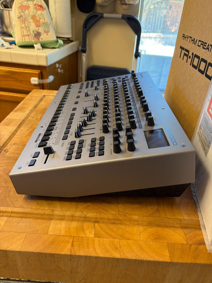 Roland TR-1000 Rhythm Creator 2025 - Present - Silver - MINT