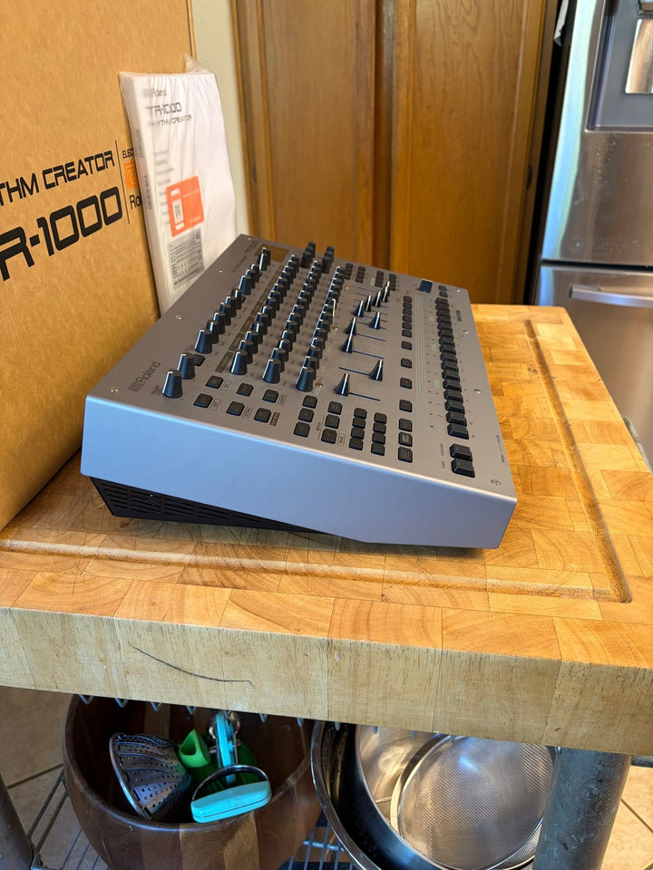 Roland TR-1000 Rhythm Creator 2025 - Present - Silver - MINT